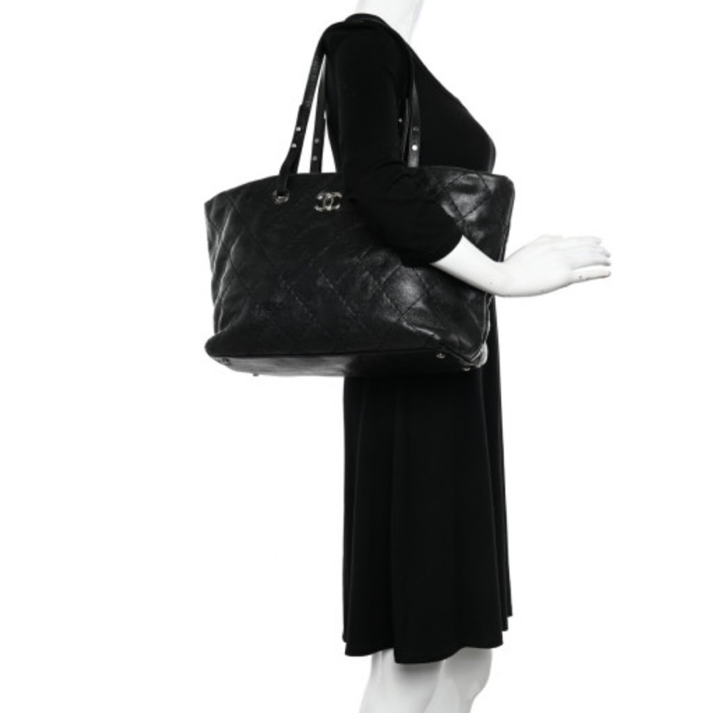 Chanel Authentic Glazed Calfskin On The Road Crumpled Leather Tote - Picture 13 of 14